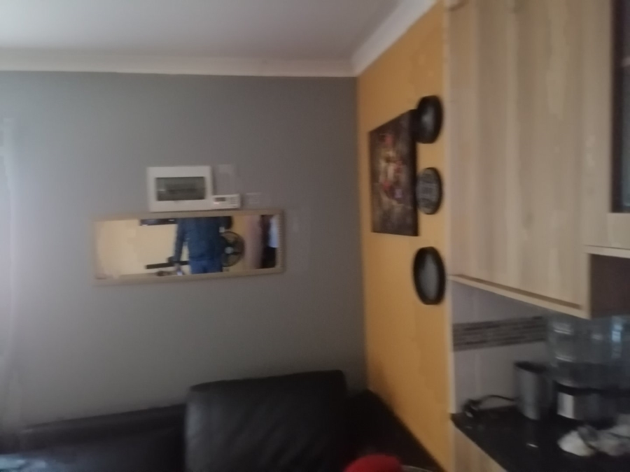  Bedroom Property for Sale in Windmill Park Gauteng