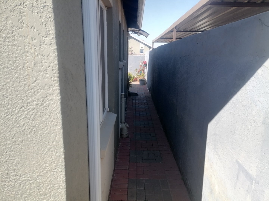  Bedroom Property for Sale in Windmill Park Gauteng