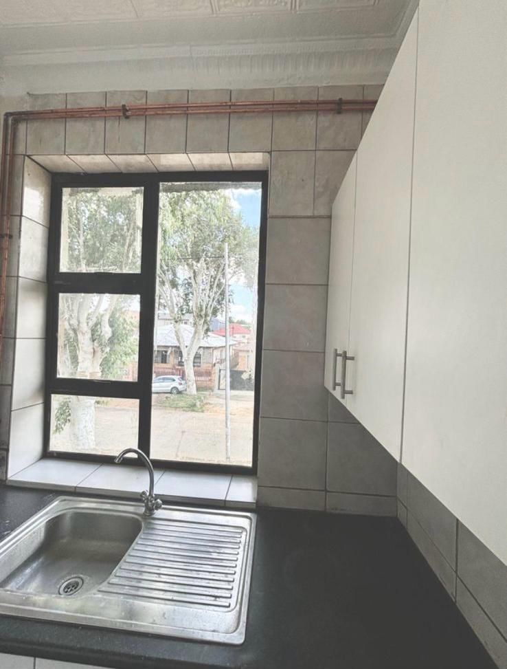 To Let 2 Bedroom Property for Rent in Turffontein Gauteng