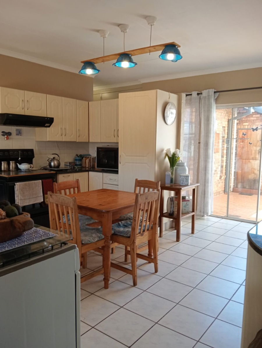 3 Bedroom Property for Sale in Ninapark Gauteng