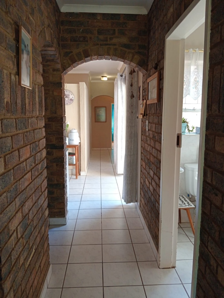 3 Bedroom Property for Sale in Ninapark Gauteng