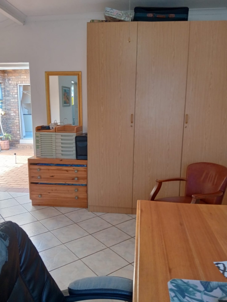 3 Bedroom Property for Sale in Ninapark Gauteng