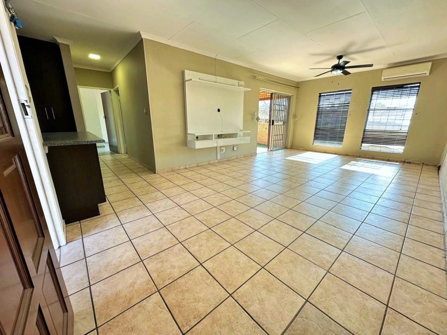 3 Bedroom Property for Sale in Amberfield Crest Estate Gauteng