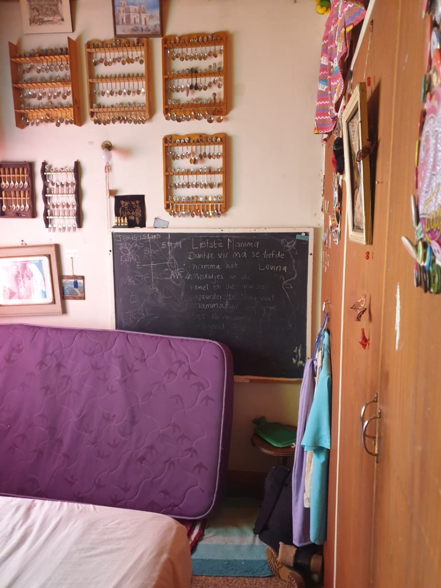 5 Bedroom Property for Sale in Glen Austin Gauteng