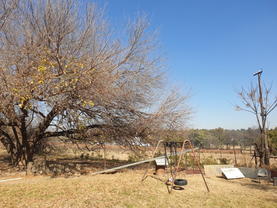 5 Bedroom Property for Sale in Glen Austin Gauteng