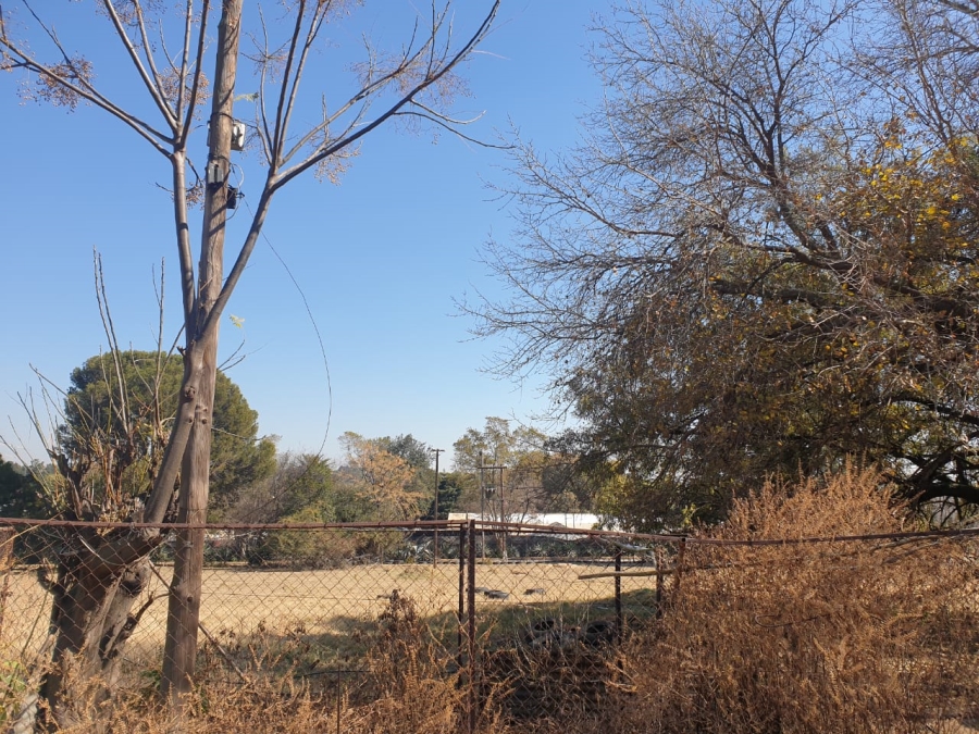 5 Bedroom Property for Sale in Glen Austin Gauteng