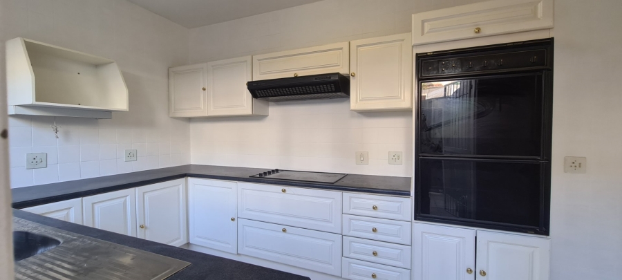 To Let 3 Bedroom Property for Rent in River Club Gauteng