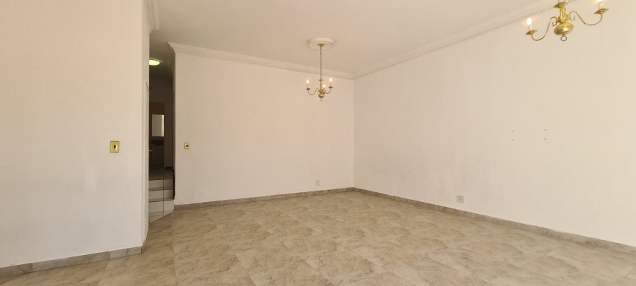 To Let 3 Bedroom Property for Rent in River Club Gauteng