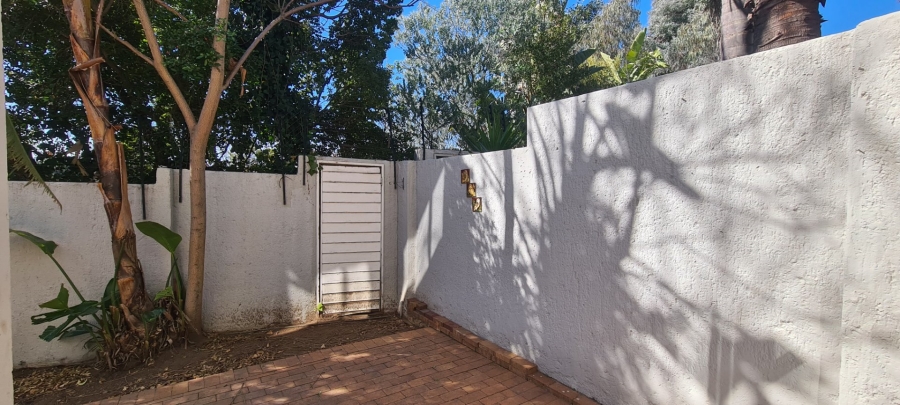 To Let 3 Bedroom Property for Rent in River Club Gauteng