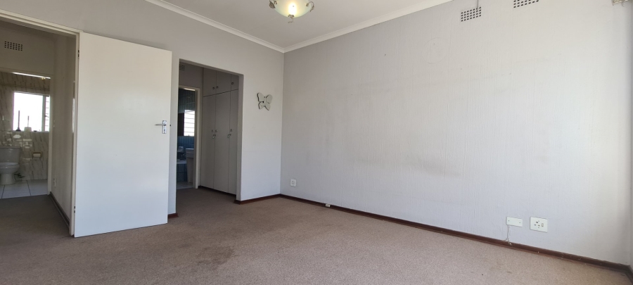 To Let 3 Bedroom Property for Rent in River Club Gauteng