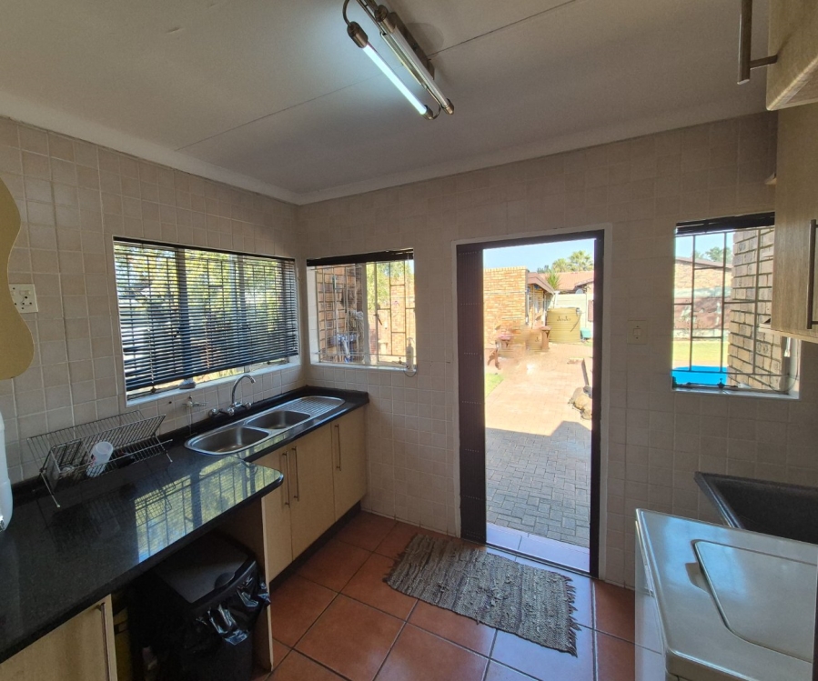 4 Bedroom Property for Sale in Vanderbijlpark SE 3 Gauteng