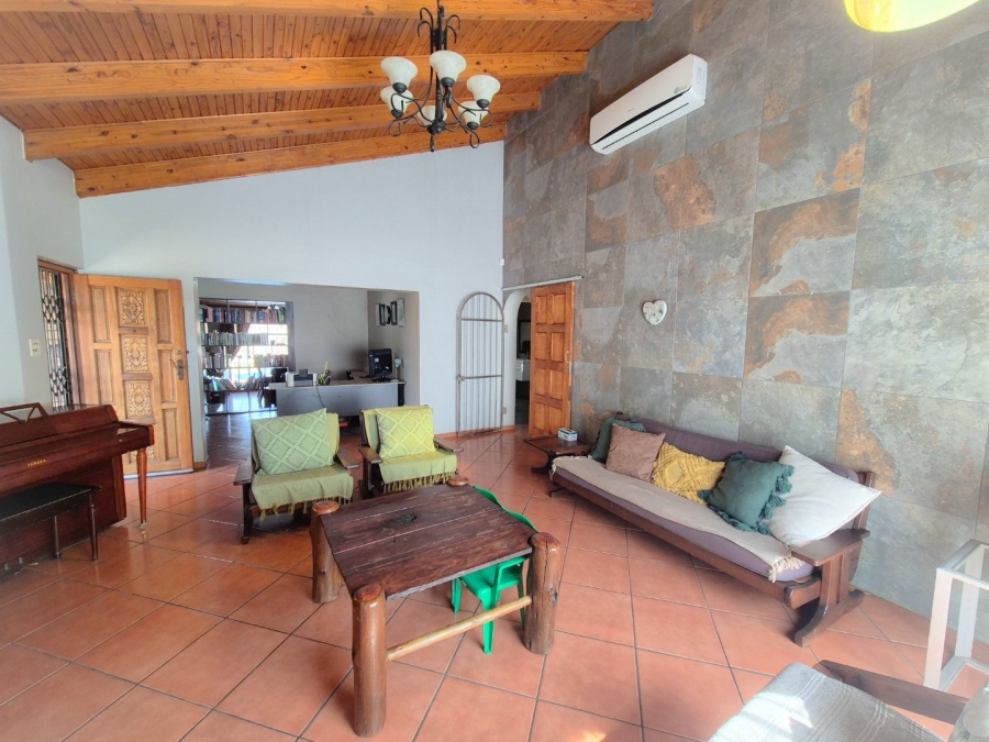 4 Bedroom Property for Sale in Vanderbijlpark SE 3 Gauteng
