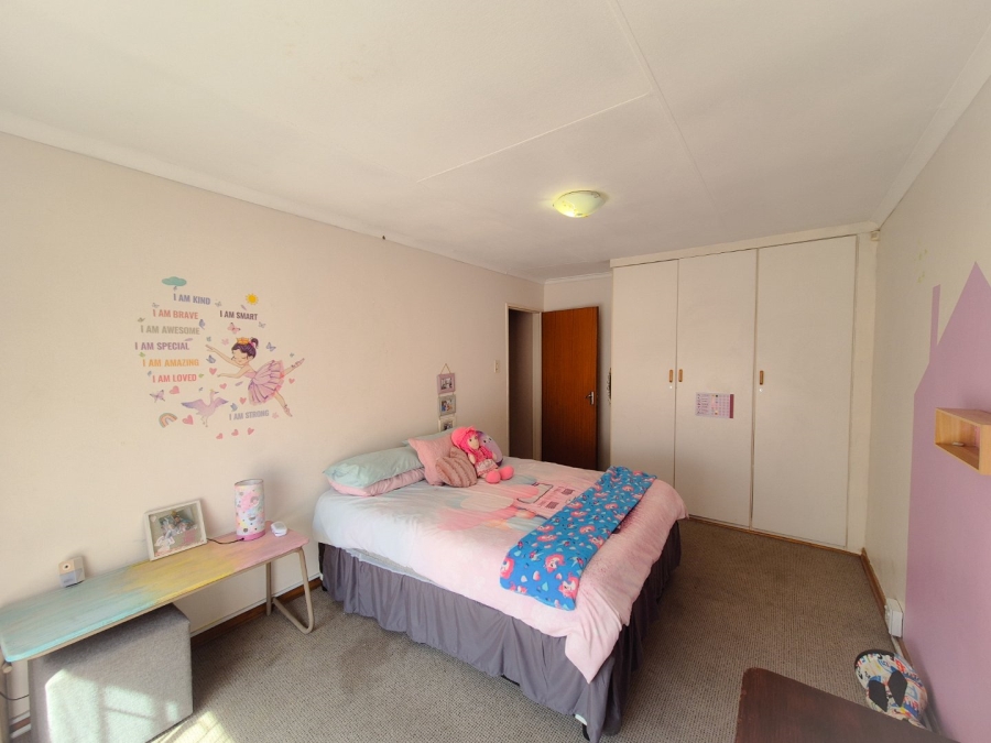 4 Bedroom Property for Sale in Vanderbijlpark SE 3 Gauteng