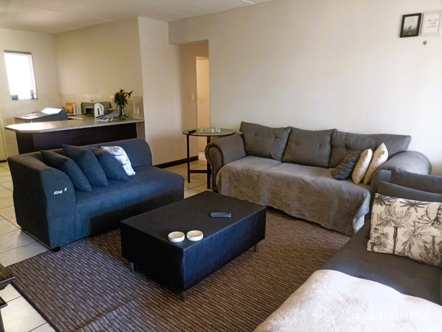 To Let 2 Bedroom Property for Rent in Sonneglans Gauteng