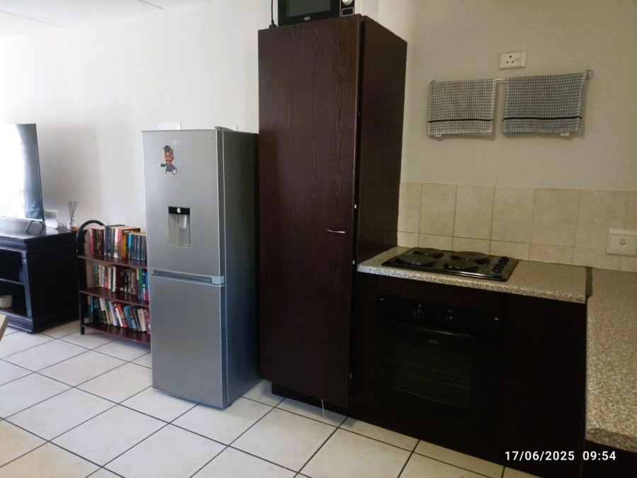 To Let 2 Bedroom Property for Rent in Sonneglans Gauteng