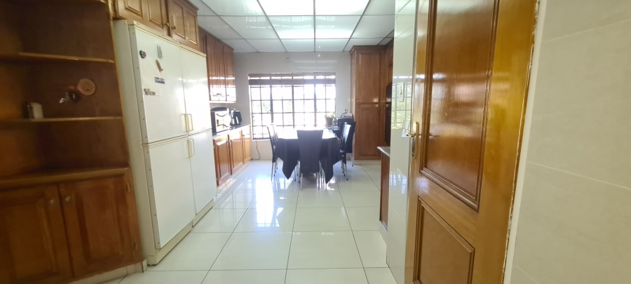 To Let 4 Bedroom Property for Rent in Laudium Gauteng