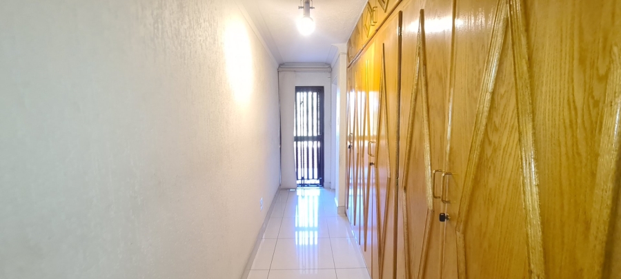To Let 4 Bedroom Property for Rent in Laudium Gauteng