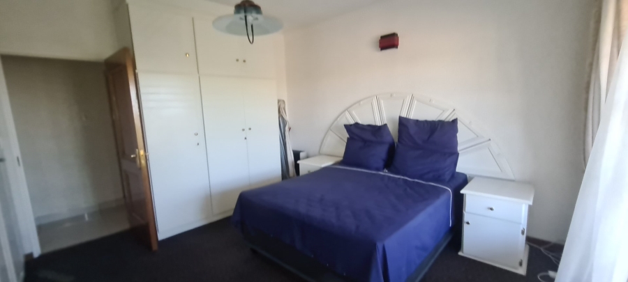 To Let 4 Bedroom Property for Rent in Laudium Gauteng