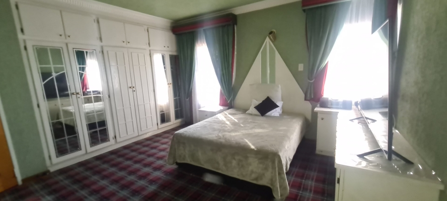 To Let 4 Bedroom Property for Rent in Laudium Gauteng