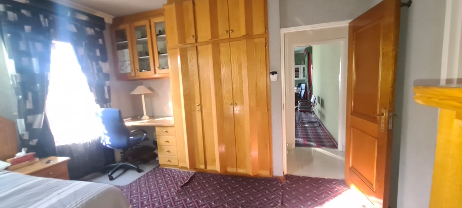 To Let 4 Bedroom Property for Rent in Laudium Gauteng