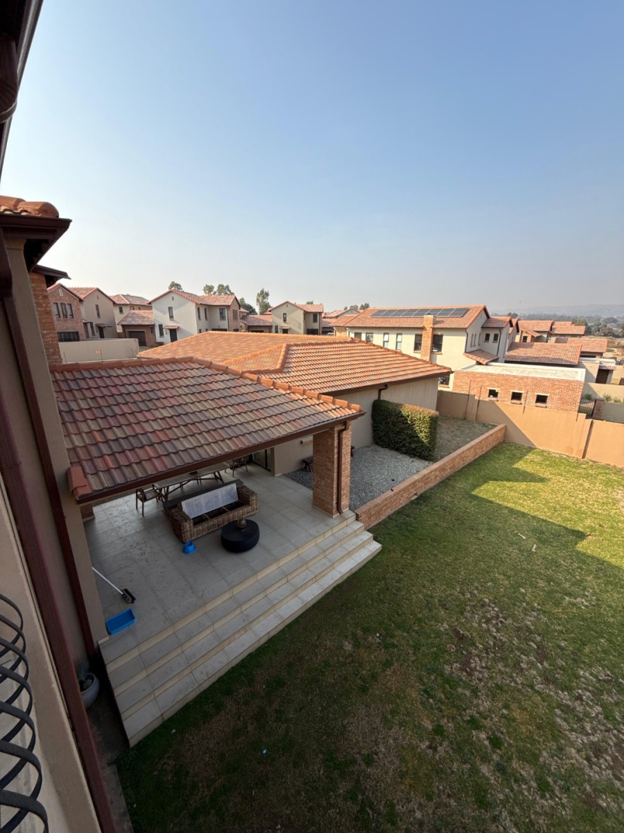 5 Bedroom Property for Sale in Avianto Estates Gauteng
