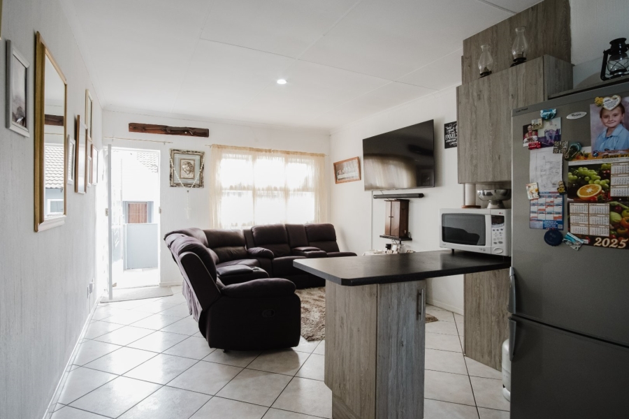 2 Bedroom Property for Sale in New Redruth Gauteng
