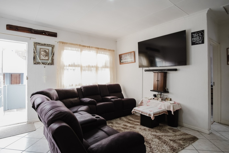 2 Bedroom Property for Sale in New Redruth Gauteng