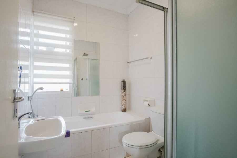 2 Bedroom Property for Sale in New Redruth Gauteng