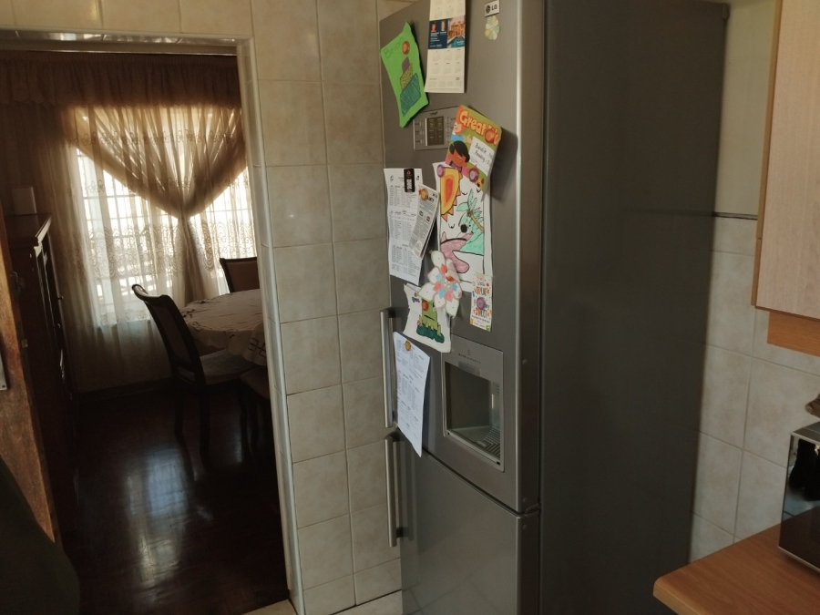 3 Bedroom Property for Sale in Edenvale Central Gauteng
