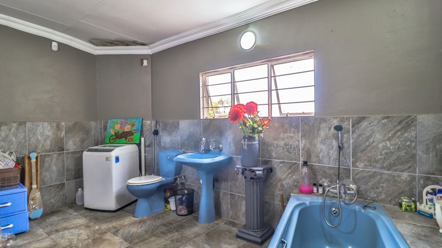 4 Bedroom Property for Sale in Boekenhoutskloof and surround Gauteng