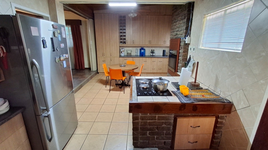 4 Bedroom Property for Sale in Sinoville Gauteng
