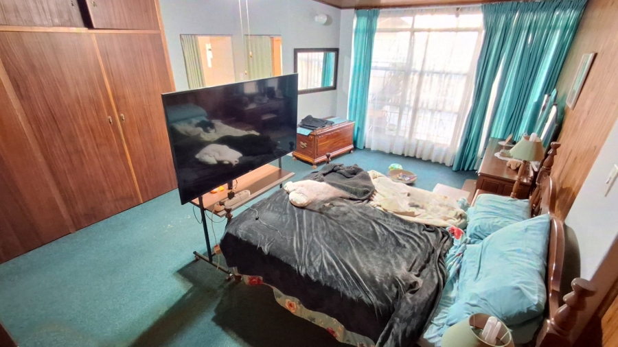 4 Bedroom Property for Sale in Sinoville Gauteng