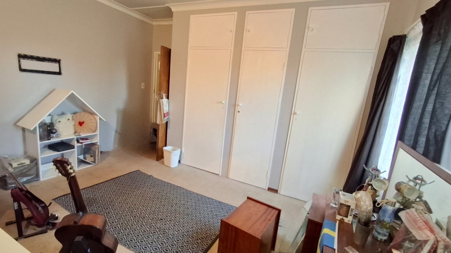4 Bedroom Property for Sale in Sinoville Gauteng