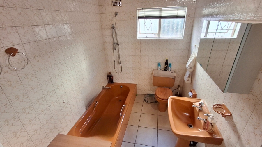 4 Bedroom Property for Sale in Sinoville Gauteng