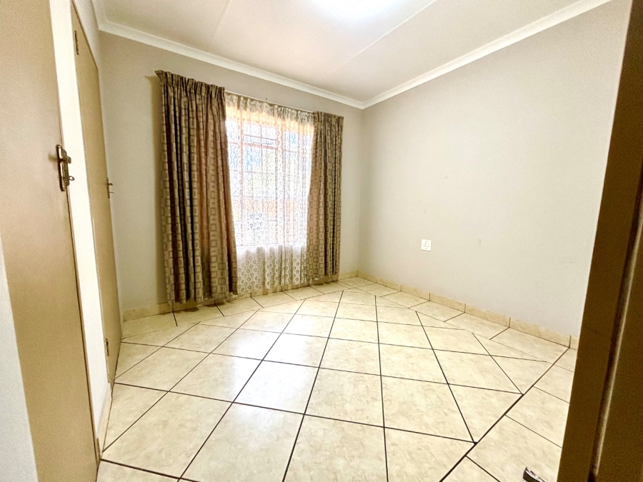 3 Bedroom Property for Sale in Erasmus Gauteng