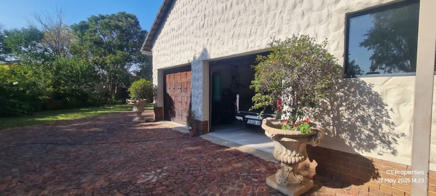 To Let 4 Bedroom Property for Rent in Parkrand Gauteng