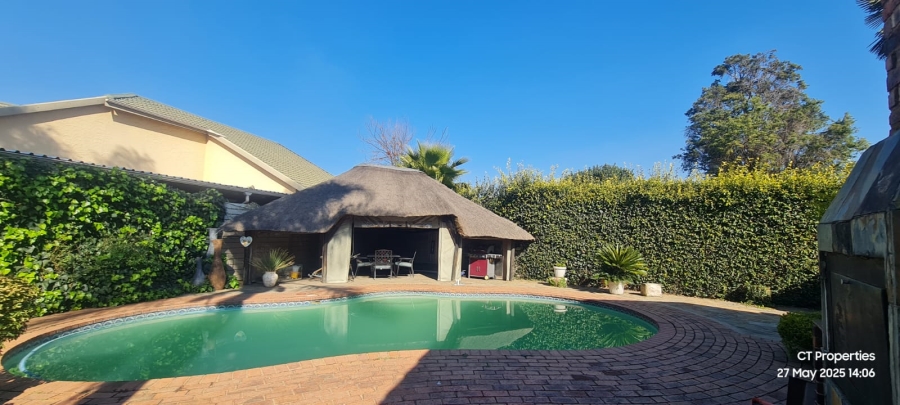 To Let 4 Bedroom Property for Rent in Parkrand Gauteng