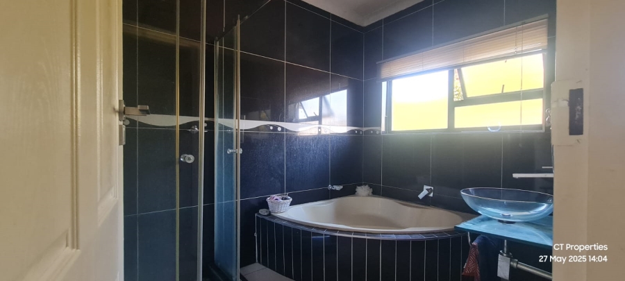 To Let 4 Bedroom Property for Rent in Parkrand Gauteng