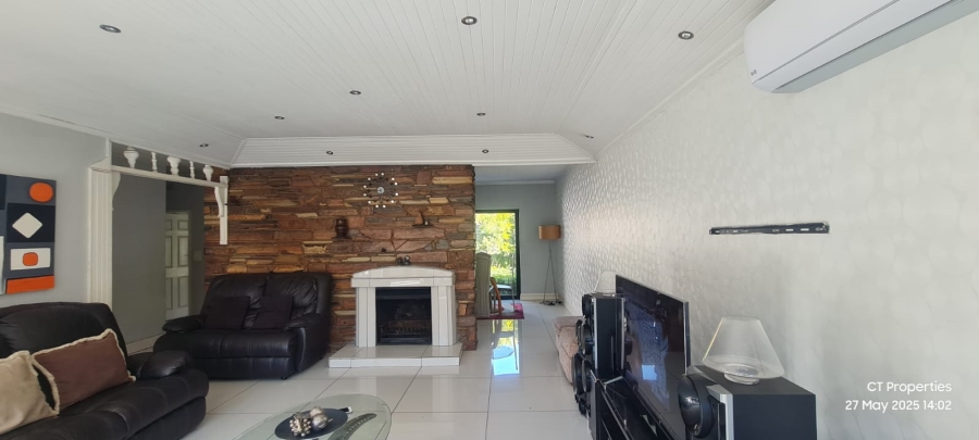 To Let 4 Bedroom Property for Rent in Parkrand Gauteng