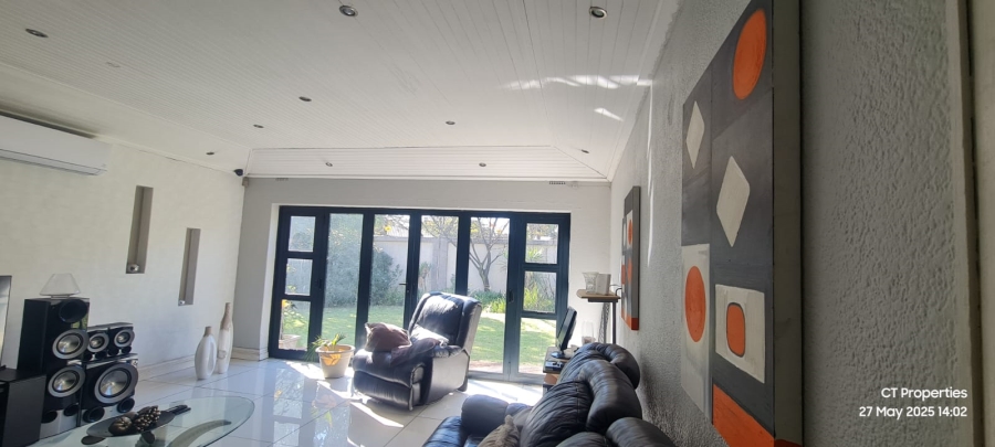 To Let 4 Bedroom Property for Rent in Parkrand Gauteng