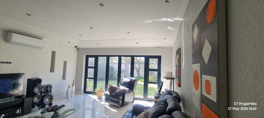 To Let 4 Bedroom Property for Rent in Parkrand Gauteng