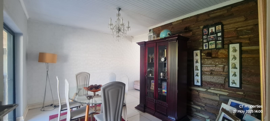 To Let 4 Bedroom Property for Rent in Parkrand Gauteng