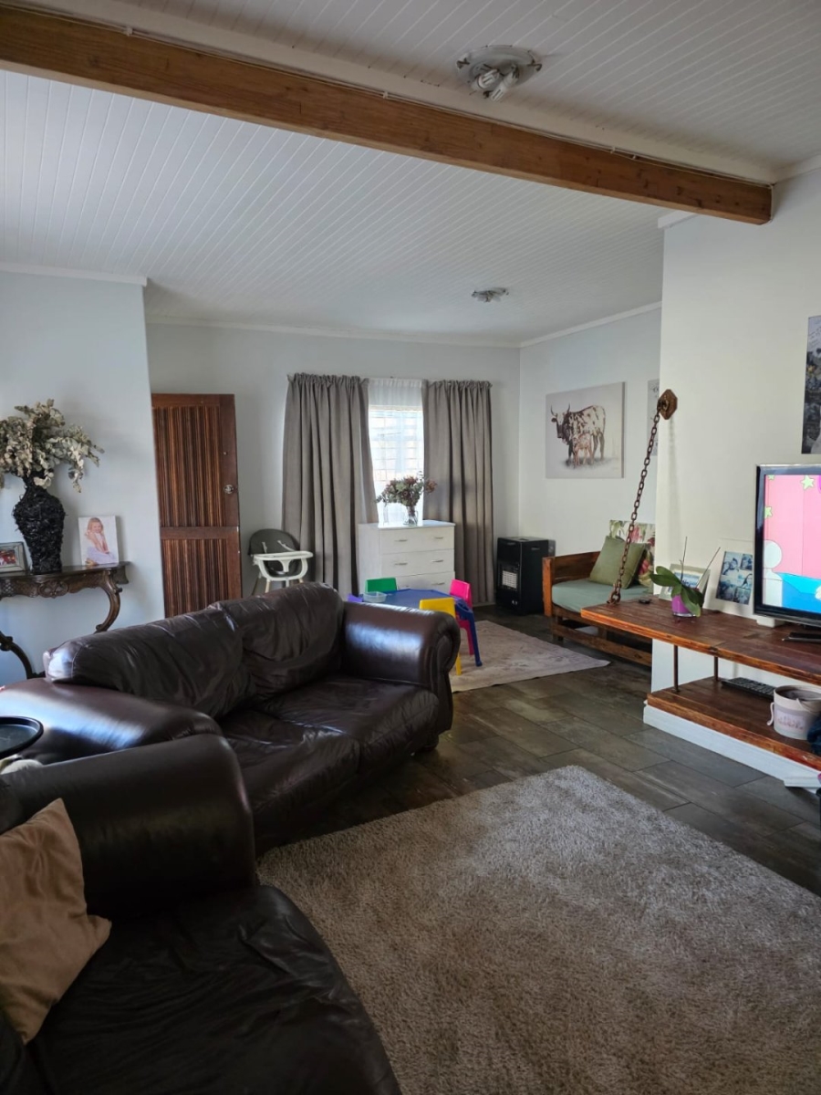 4 Bedroom Property for Sale in Mountain View Gauteng