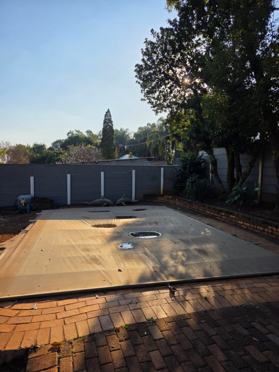 4 Bedroom Property for Sale in Mountain View Gauteng