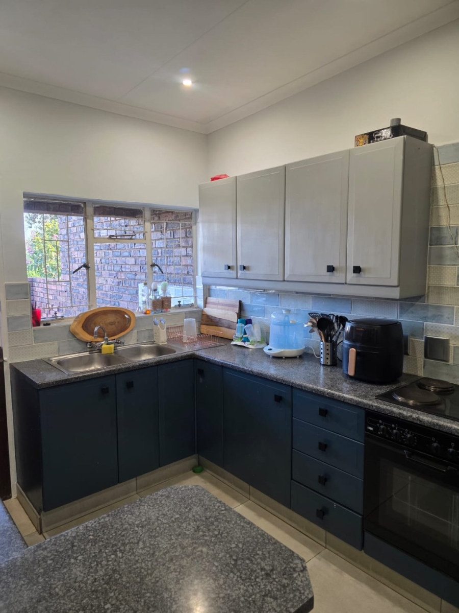 4 Bedroom Property for Sale in Mountain View Gauteng