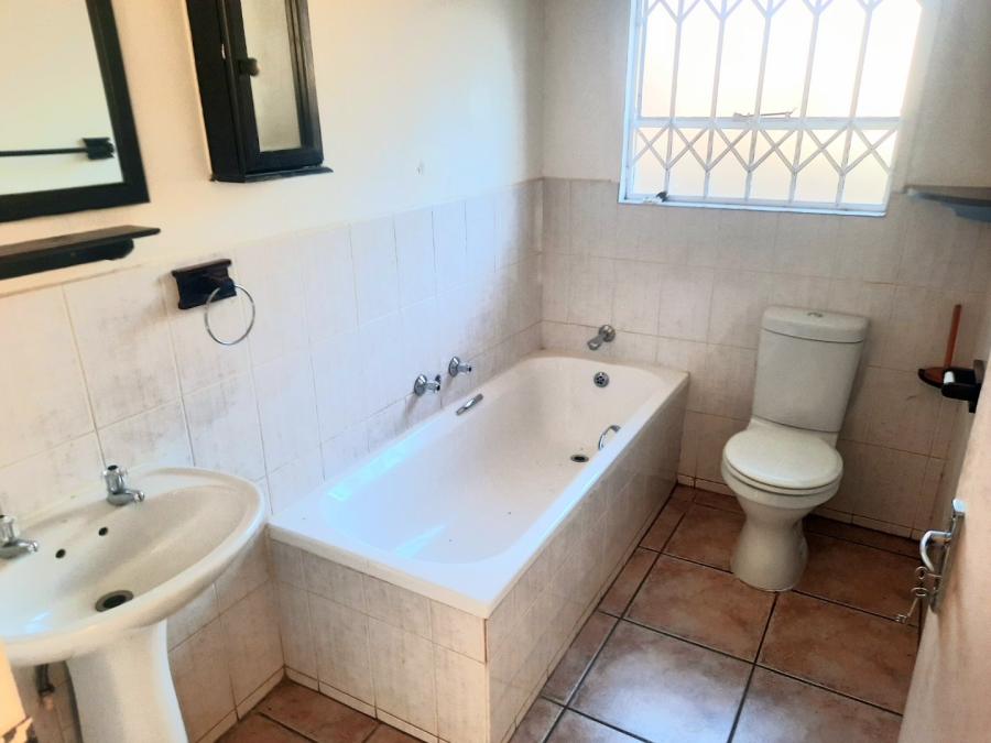3 Bedroom Property for Sale in Strubensvallei Gauteng