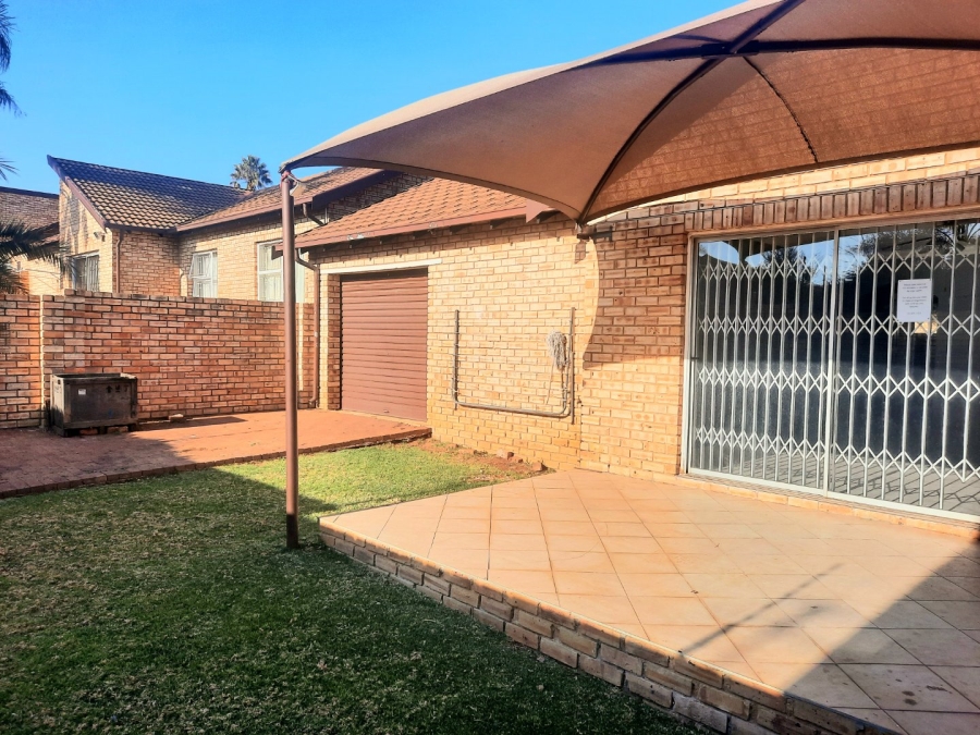 3 Bedroom Property for Sale in Strubensvallei Gauteng