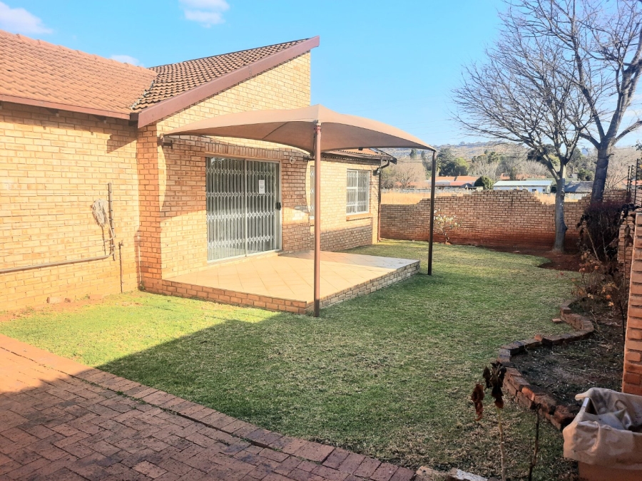 3 Bedroom Property for Sale in Strubensvallei Gauteng