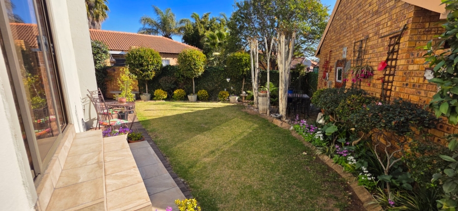3 Bedroom Property for Sale in Amberfield Crest Estate Gauteng