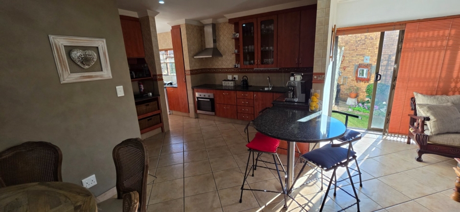 3 Bedroom Property for Sale in Amberfield Crest Estate Gauteng